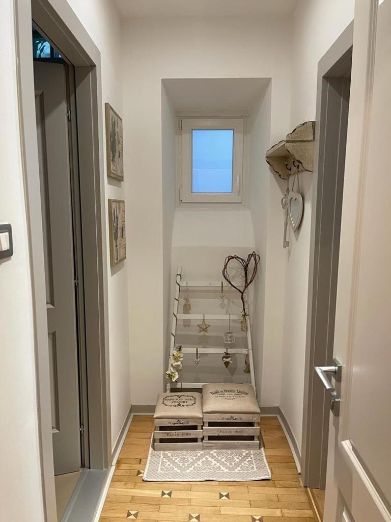The First Apartment Триест Екстериор снимка