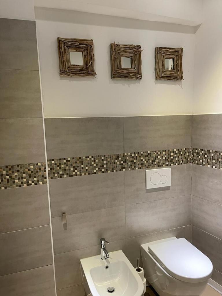 The First Apartment Триест Екстериор снимка
